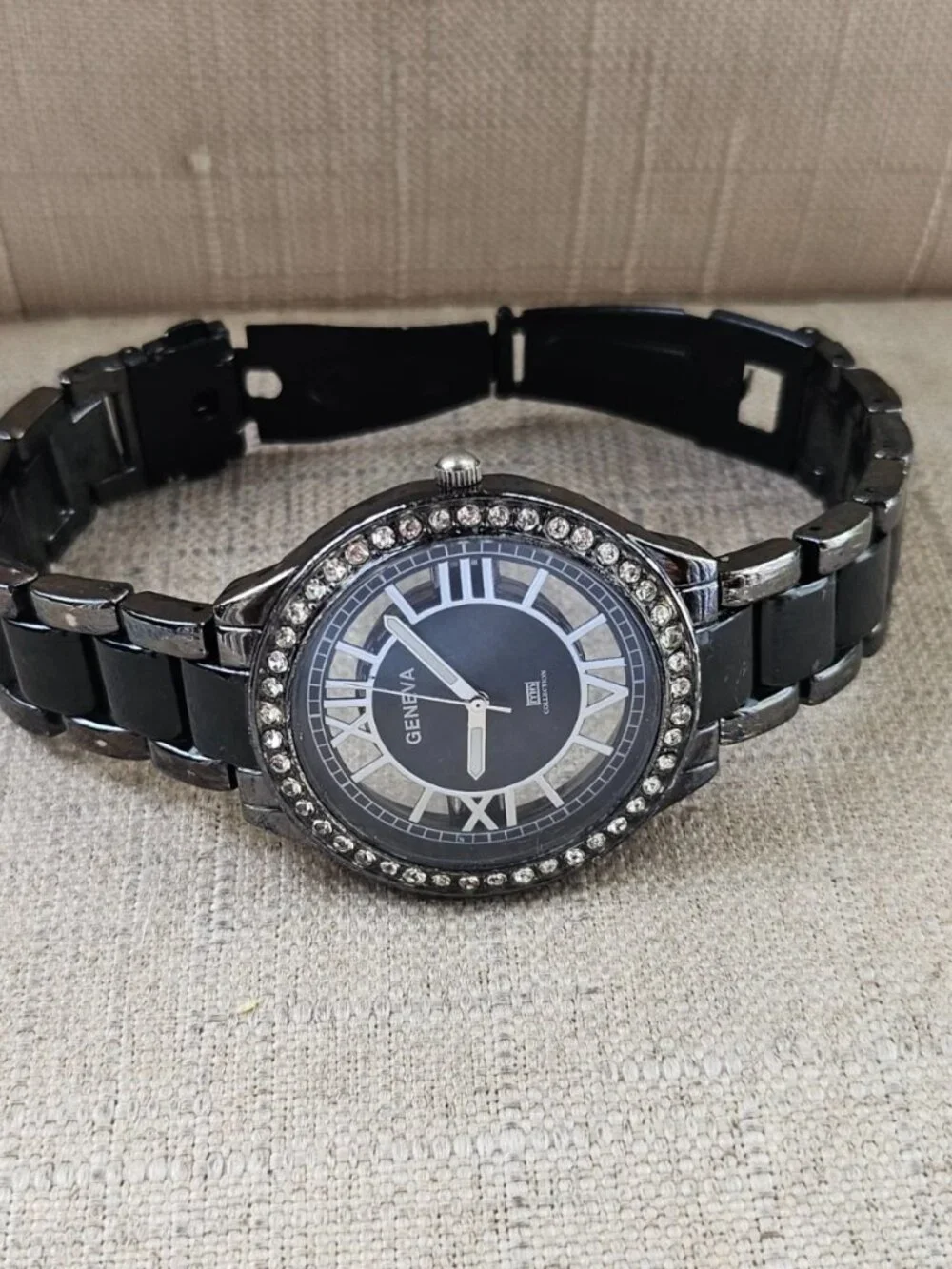 Geneva MN Collection Wristwatch Black Tone Crystal Accent Bezel Analog Watch